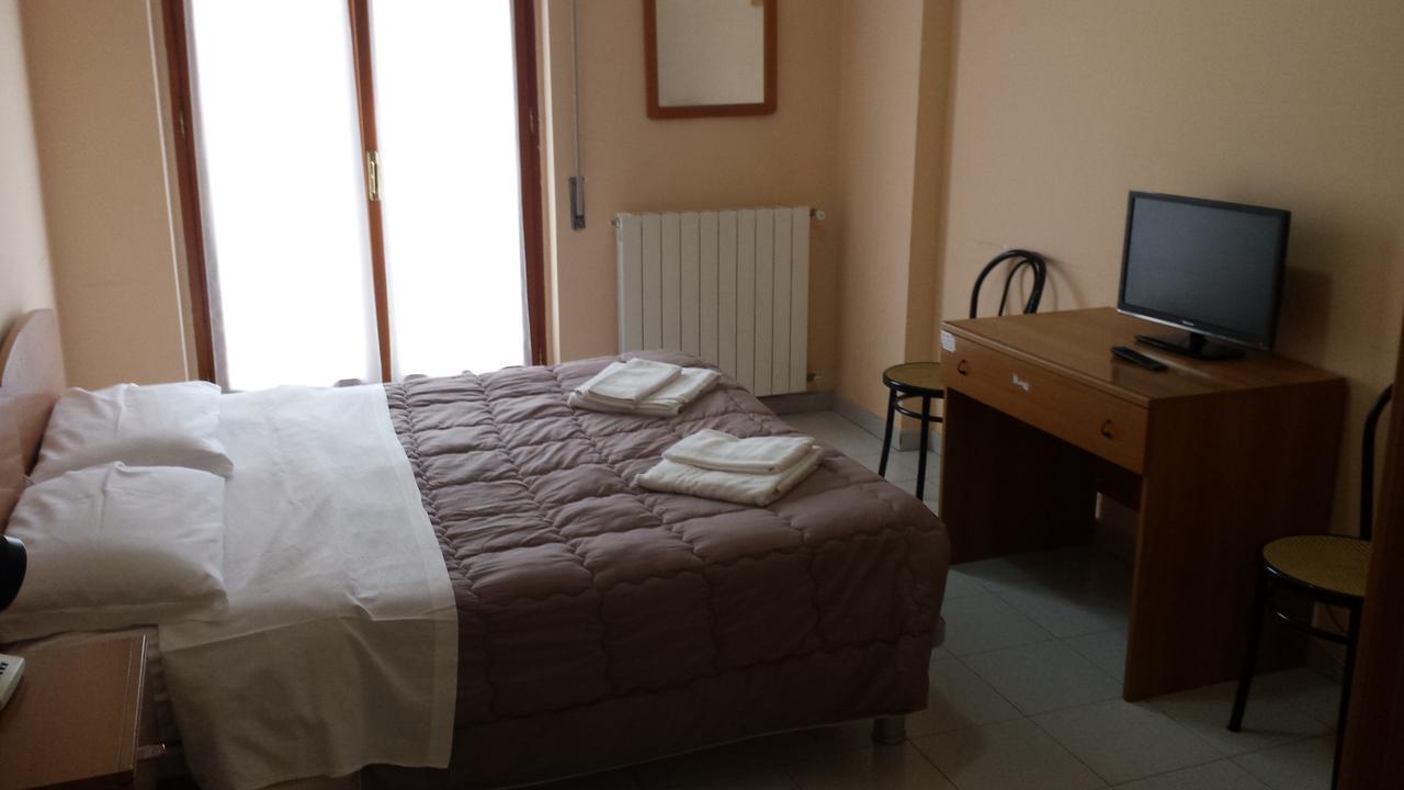Albergo Italia Lavello Buitenkant foto
