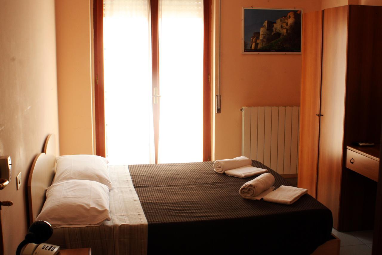 Albergo Italia Lavello Buitenkant foto